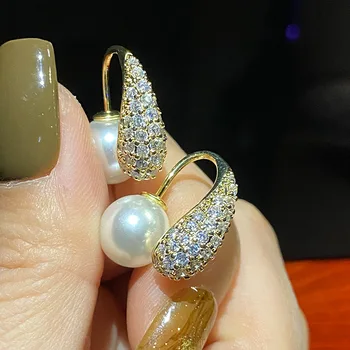 2023 Женски извити перли във формата на капки вода, украсена с диаманти, с последните модни обеци, които са преди и след