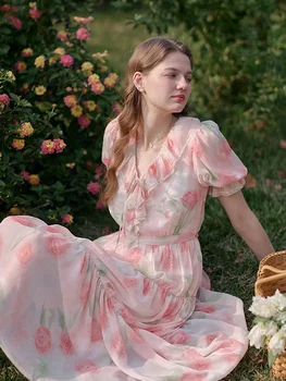 Френското рокля за чай с V-образно деколте, свързани ръкав-балон, висока талия, защищающим от бръчки, рокля за торта с рози принтом